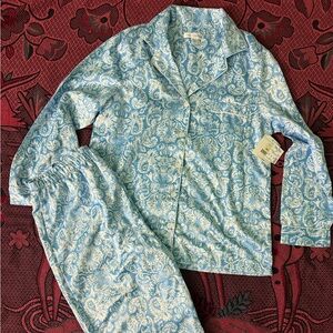 Midnight by Carole Hochman Blue and White Pajama Top